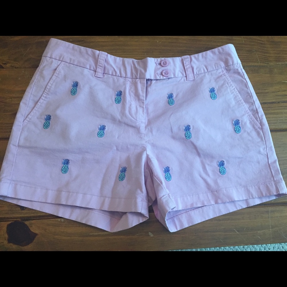 Vineyard vines pink pineapple shorts